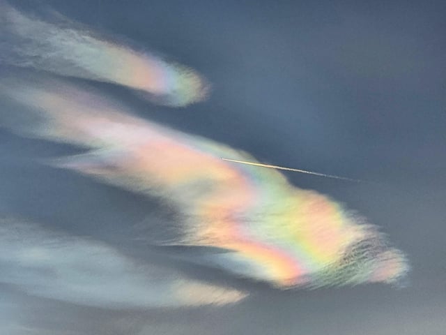 This shot was also taken by Stephen Jolly, who felt lucky to have got the clouds from this perspective.