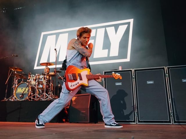 McFly's Dougie Poynter on bass. photo: Cuffe & Taylor