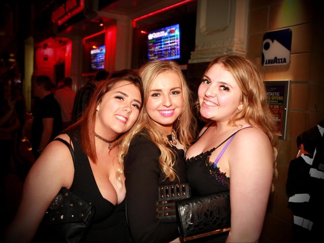 Holly, Callandra and Hannah looking fabulous in Blue Lounge.