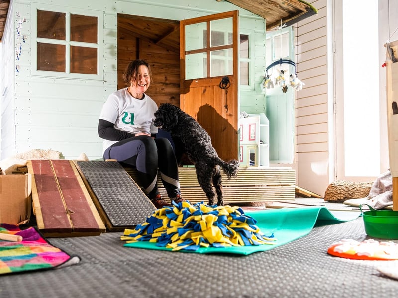 The exploring is positive and relaxing for the dog, and the room allows the owner to know the dog is exploring safely. If your dog has an allergies or intolerances, Laura will provide food suitable.