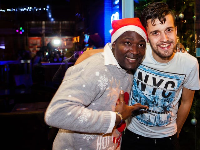 Simone & Mahrez enjoying the Christmas atmosphere in Blue Lounge.