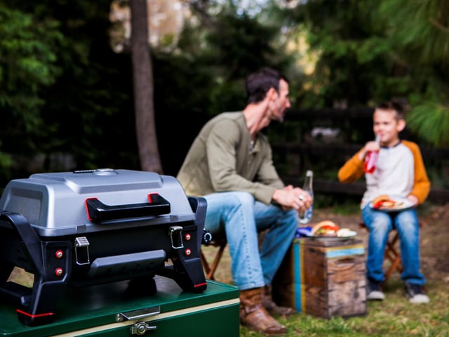 Barbecue anywhere with Grill2Go.