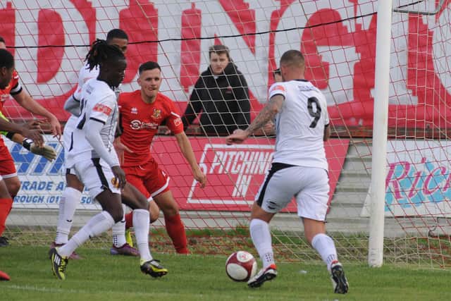 The Seasiders defend from a corner in their 5-1 home defeat against NPL East leaders Belper Town. PHOTOS BY DOM TAYLOR
