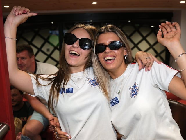 Cheering at The Sports Bar on Castle Rd. photo: Richard Ponter