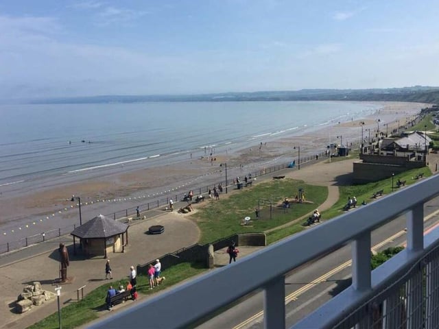 Uninterrupted sea and bay views can be enjoyed from the apartment.