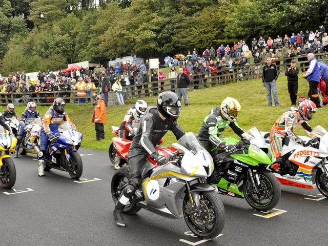 The start of the race after the parade in 2011.