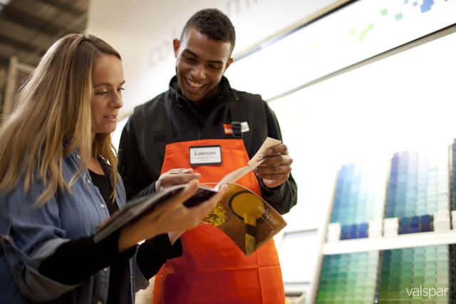 Valspar colour consult in B&Q stores