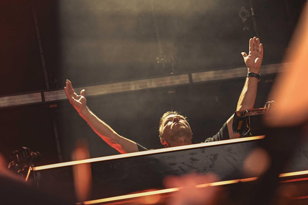 DJ Pete Tong sorgt für sommerliche Partystimmung im Scarborough Open Air ...