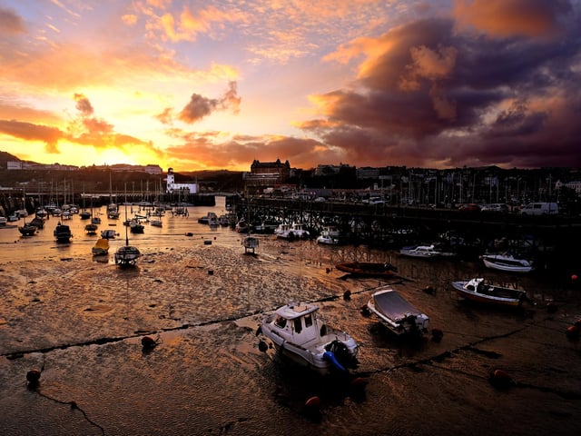 Scarborough Harbour as the winter sun sets