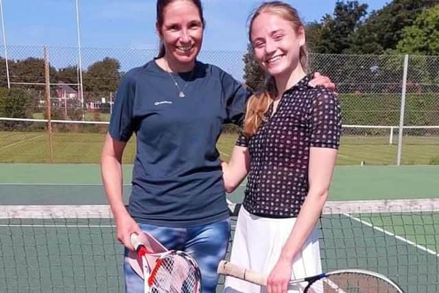 Ladies Singles champion, left, Carolien Lino and runner-up Beth Christlow.