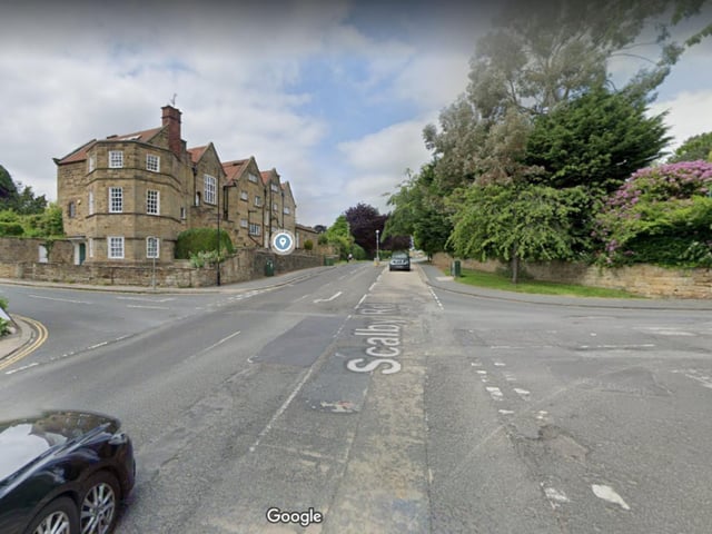 Of the 4205 households in Newby and Scalby, 51.2% were not deprived.