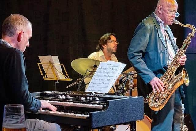 For this tour Art has formed a trio with George Double on drums and Pete Whittaker on organ