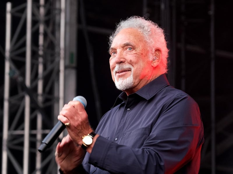 Sir Tom Jones sings at the Open Air Theatre.