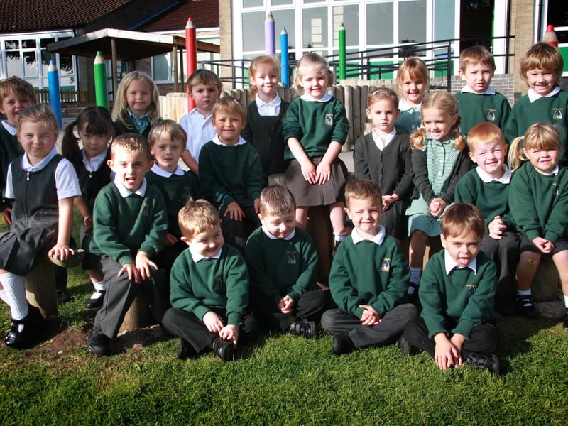 Airy Hill School new starters
picture: Ceri Oakes, w093819
