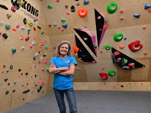 Street Rocks celebrates its first Birthday - Mel Bonney at the centre. photo: Richard Ponter