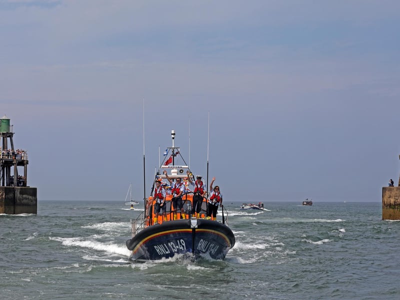 The new RNLI lifeboat enters Whitby harbour.
picture: Ceri Oakes / RNLI.