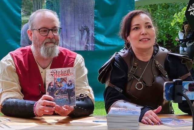 Deryck Thorp and Anne Stokes at Fantasy Forest Festival