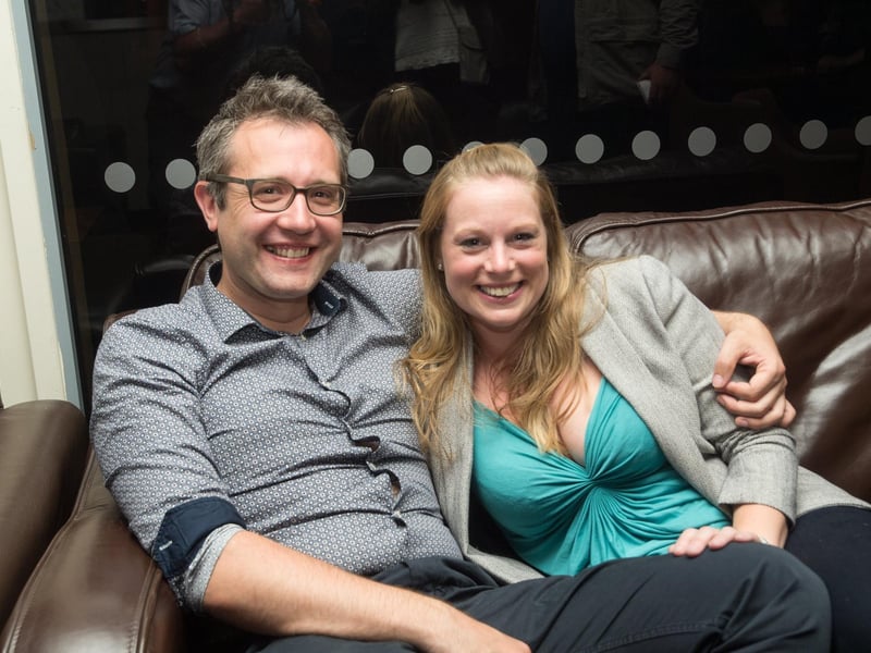 Stuart & Claire having a relaxing time in Mist Bar.