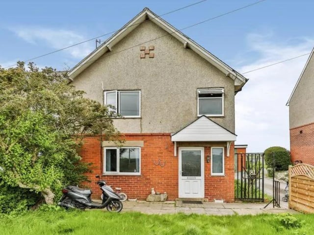 This three bedroom, one bathroom detached home is for sale with GetAnOffer for £220,000.