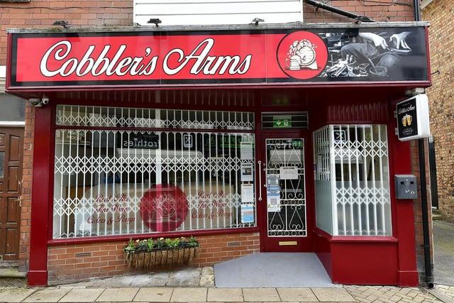 A micropub in the centre of Filey that started out as a private residence before becoming a cobbler’s shop, from which the pub takes its name. Four changing guest ales and ciders are always served