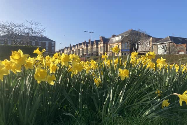 This weekend the Yorkshire coast is set to be hot, windy, with a mixture of sunshine and showers, according to the Met Office.