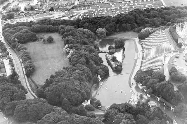 An aerial view of North Bay prior to Kinderland and the modern Open Air Theatre.