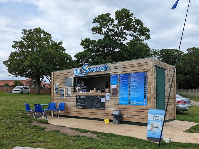 Blu Savannah is located on the cliff top behind the Ship Inn in Sewerby. They offer a selection of take away sweet treats and hot drinks, as well as special puppy-cinos and doggy ice cream for four legged visitors.