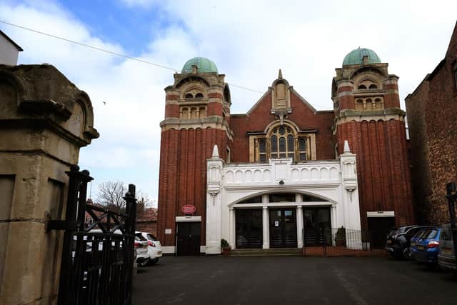 Scott Brothers Duo to perform a special centenary concert at Queen Street Methodist Central Hall.