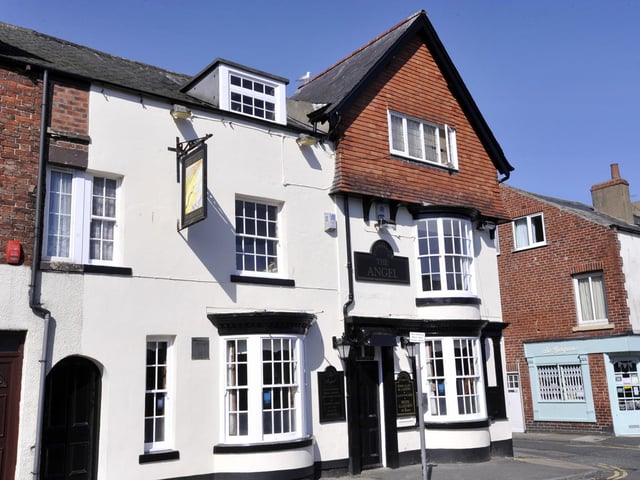 The Angel Inn is located on North Street and has a small, but friendly, beer garden at the back of the pub.