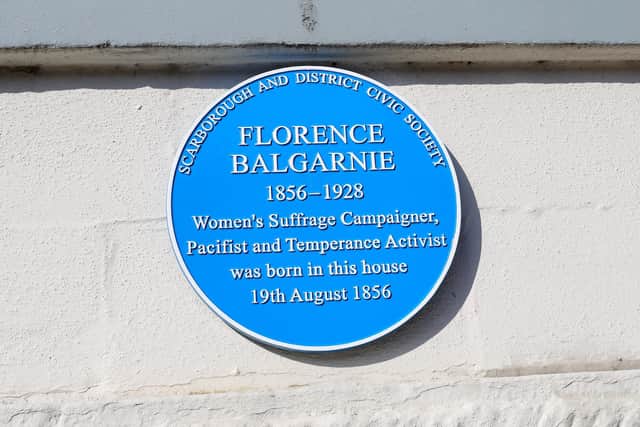 The blue plaque honouring Florence Balgarnie