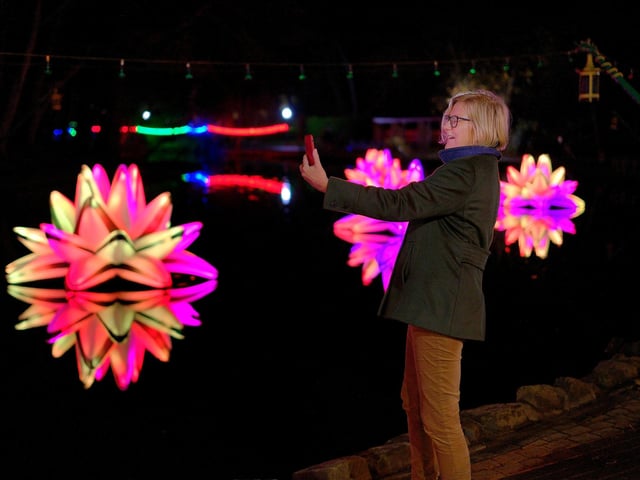 Capturing the lights.