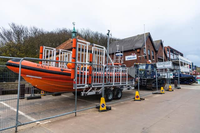 Scarborough Council has granted planning permission for the extension of the Filey RNLI lifeboat station despite concerns from councillors and the public.
