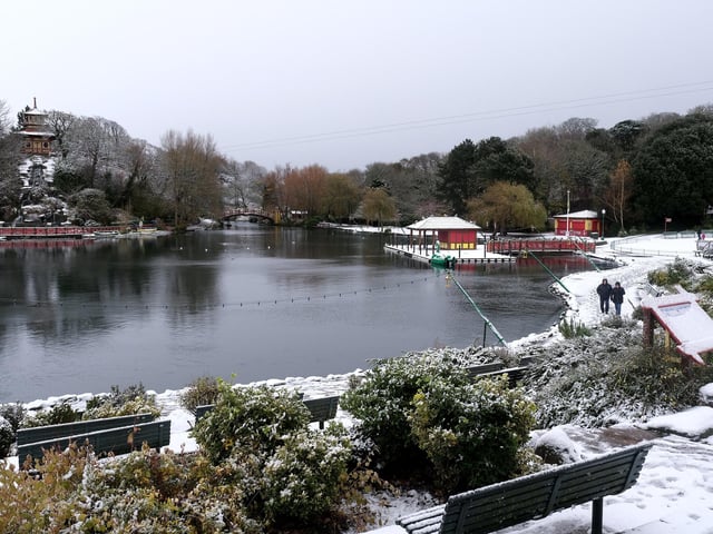 Snowfall in Peasholm Park