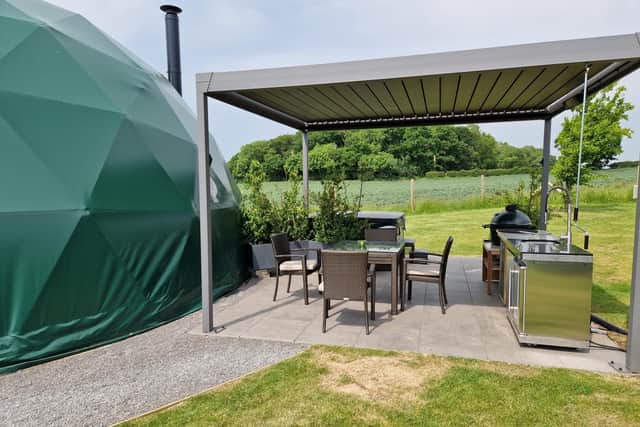 The outdoor kitchen is the ideal place for spending time together