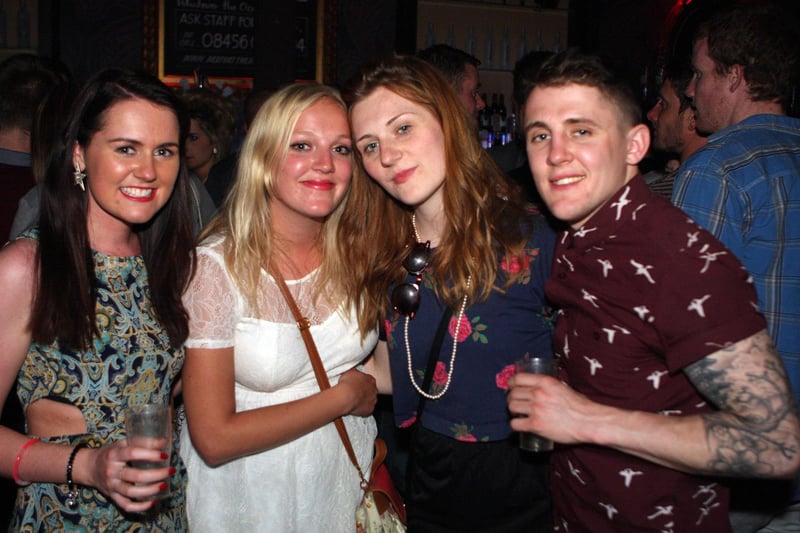 Lauren, Holly, Rosie & Shaun in Blue Lounge.
132344l