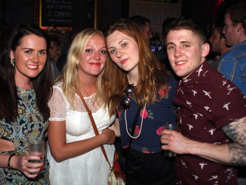 Lauren, Holly, Rosie & Shaun in Blue Lounge.
132344l