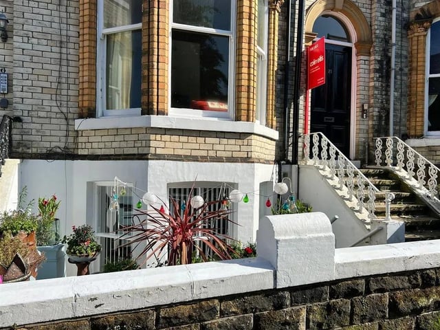 This two bedroom and two bathroom flat is for sale with Colin Ellis with a guide price of £175,000.