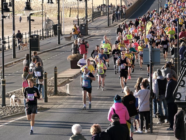 The first stages of the Scarborough 10k