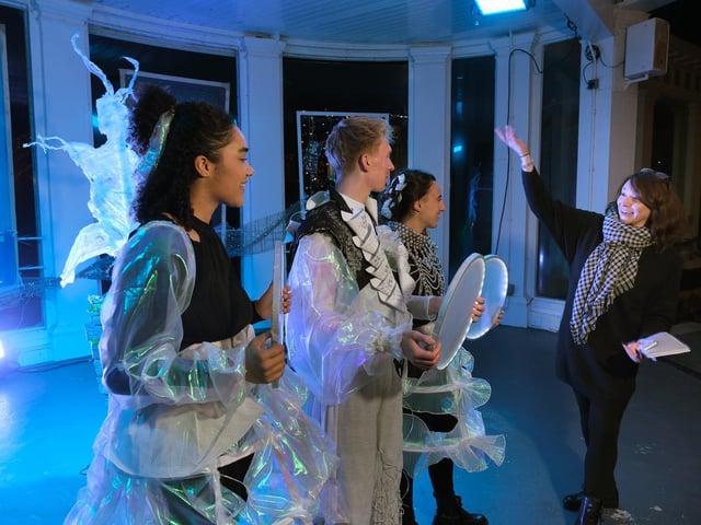 Zoe Leigh Gadd works with the dancers