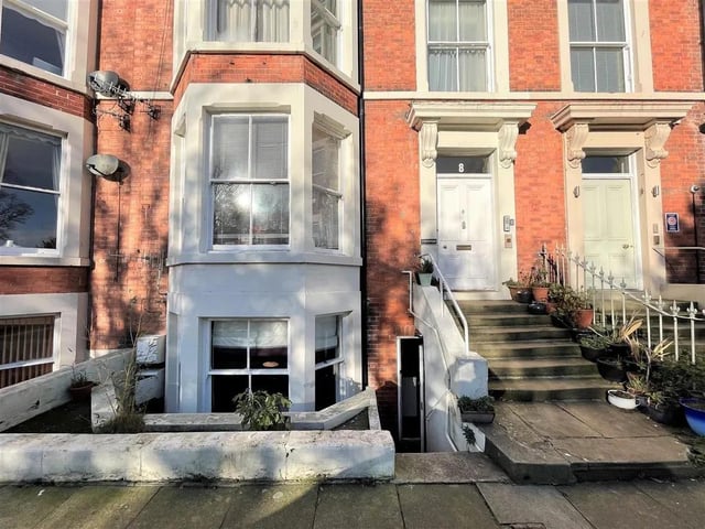 This two bedroom and one bathroom flat is for sale with CPH Property Services with a guide price of £150,000.