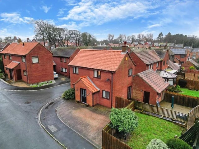 This three bedroom and one bathroom detached house is for sale with Hope & Braim with a guide price of £275,000.