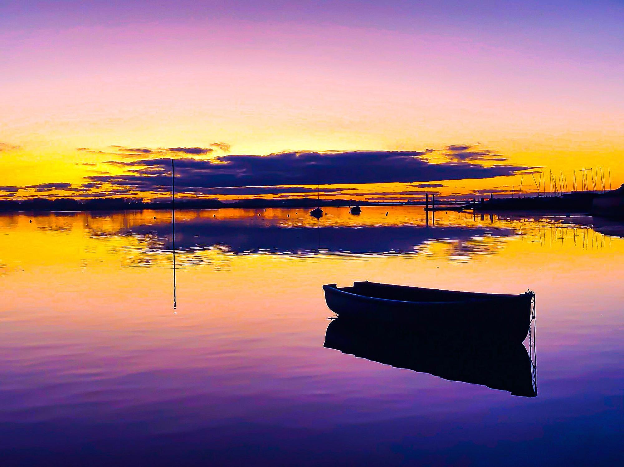 Peaceful at Emsworth Sailing Club. Instagram: @champ4334