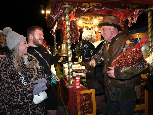 Roasted chestnuts for sale. photo: Richard Ponter