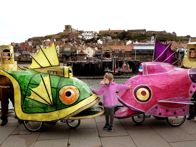 Eadie meets Flounders and Spratt at the festival.
picture: Richard Ponter