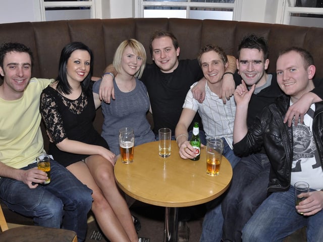 Glen, Jenna, Amanda, Chris, Chris, Dany and Dave.