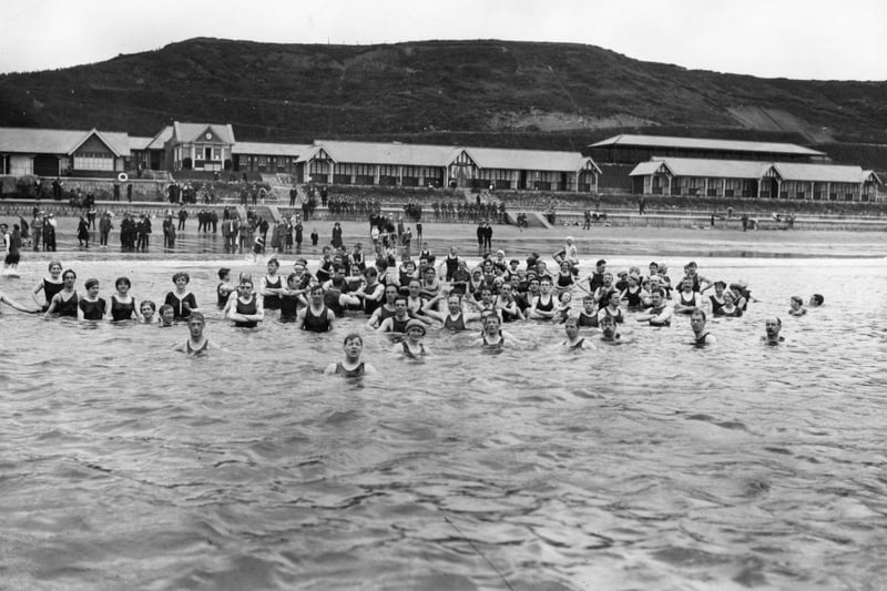 circa 1914:  Bathers on the North Sands at Scarborough, about 1914.  (Photo by Hulton Archive/Getty Images)