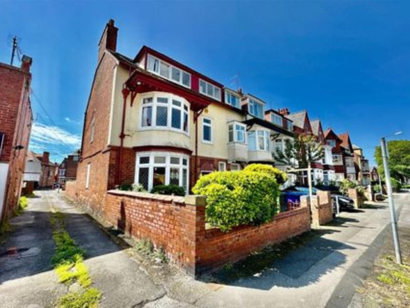This nine bedroom and nine bathroom end terrace house used to be a B&B. It is for sale with rezee for £200,000.