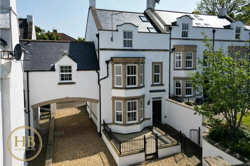 Three-bedroom townhouse for sale with Hope & Braim, £450,000
Photo: Zoopla