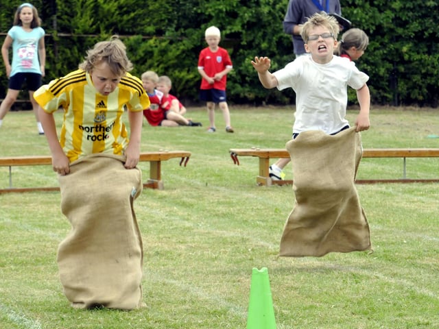 Sleights School sports day...Obstacle race action.
w102624e