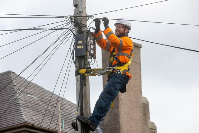 Openreach engineers have started work to build a new ultrafast broadband network for Scarborough.